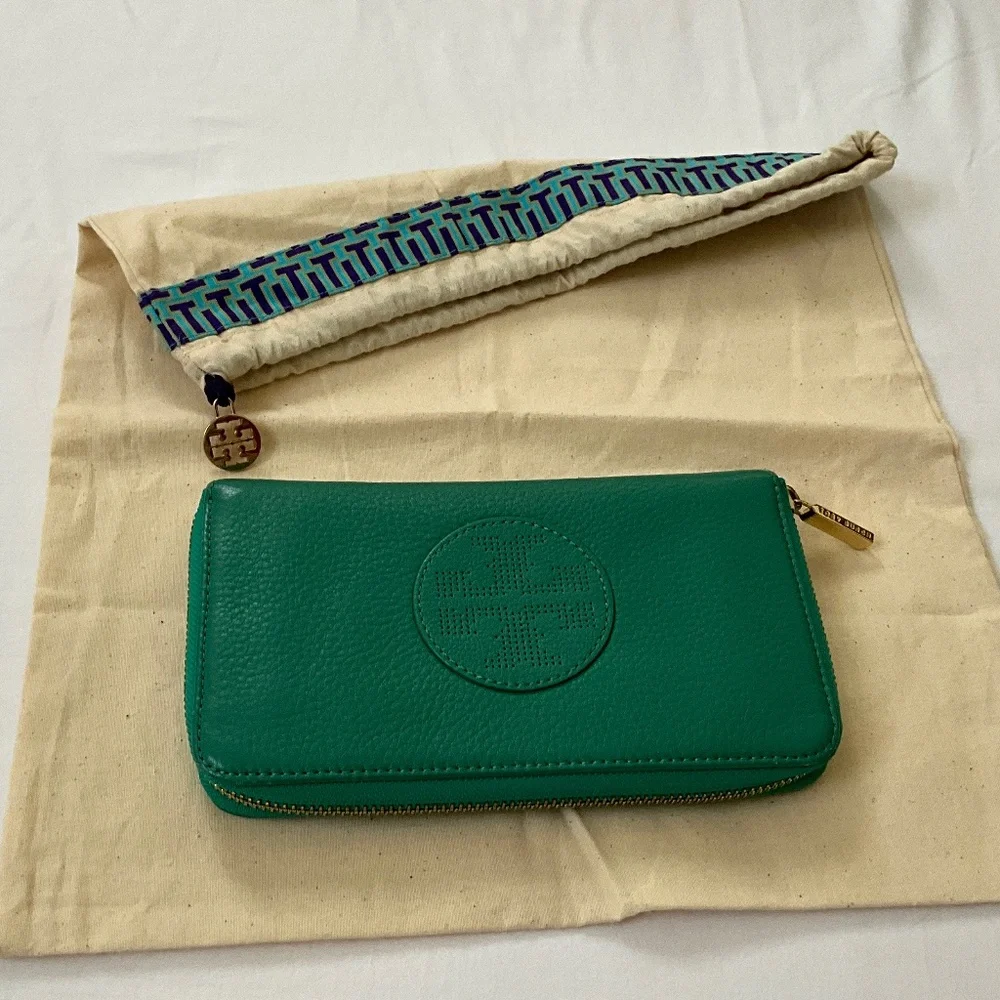 TORY BURCH Vintage Kipp Zippy Wallet Green - Picture 13 of 13